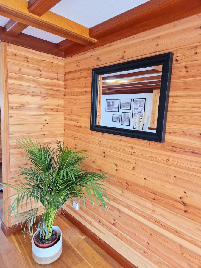 Daffodils Villa Enscherange Екстериор снимка