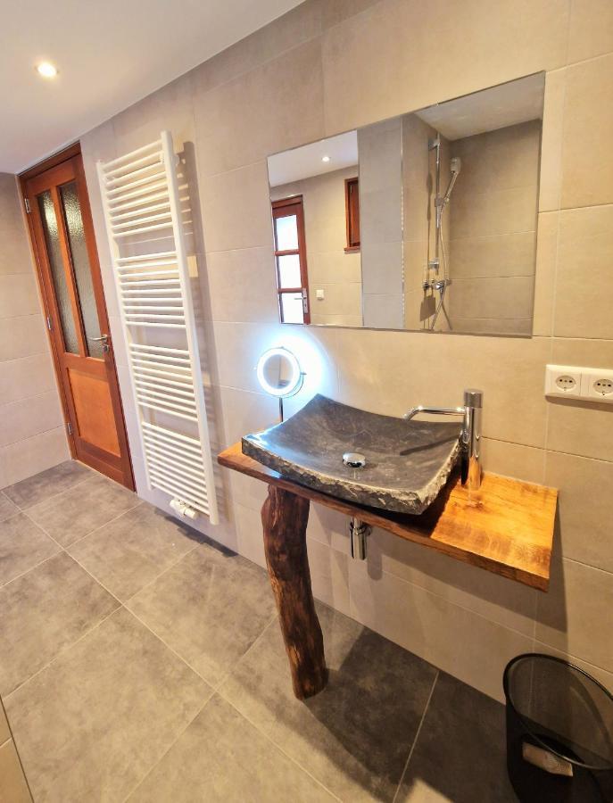 Daffodils Villa Enscherange Екстериор снимка