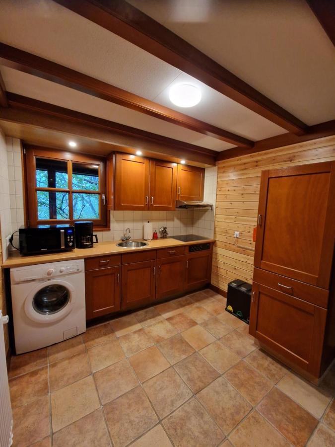 Daffodils Villa Enscherange Екстериор снимка